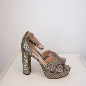 SJP BY SARAH JESSICA PARKER GINGER SAMPLE SIZE 38